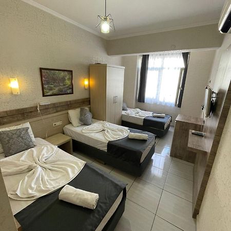 Denizhan Hotel Antalia Esterno foto
