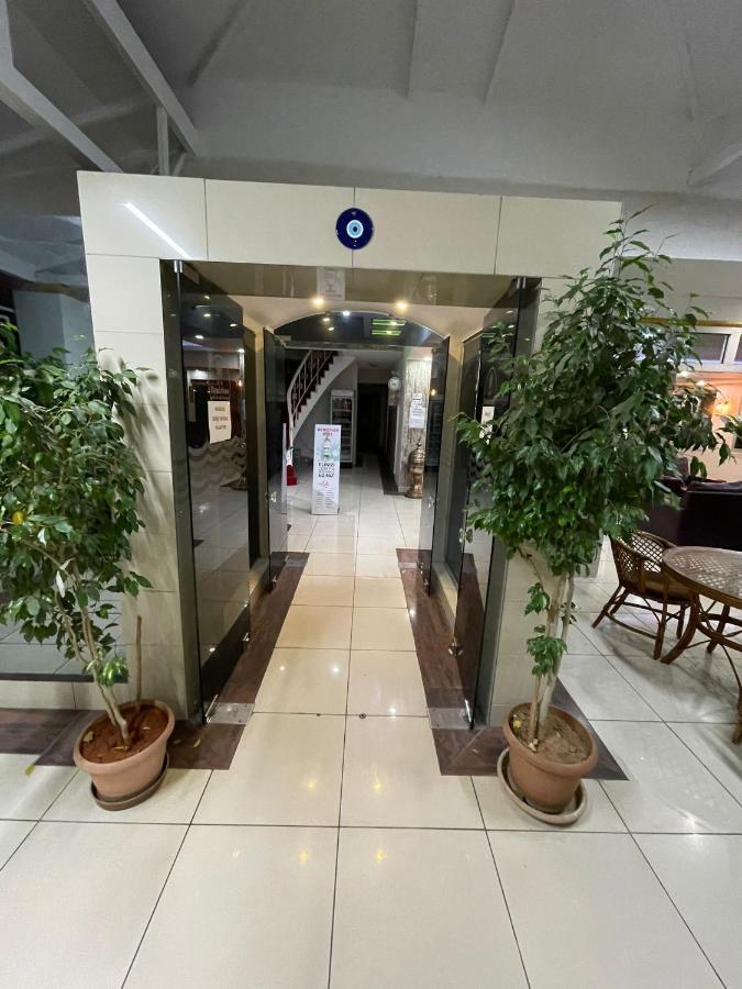 Denizhan Hotel Antalia Esterno foto